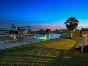 Hideaway at Redhead Road